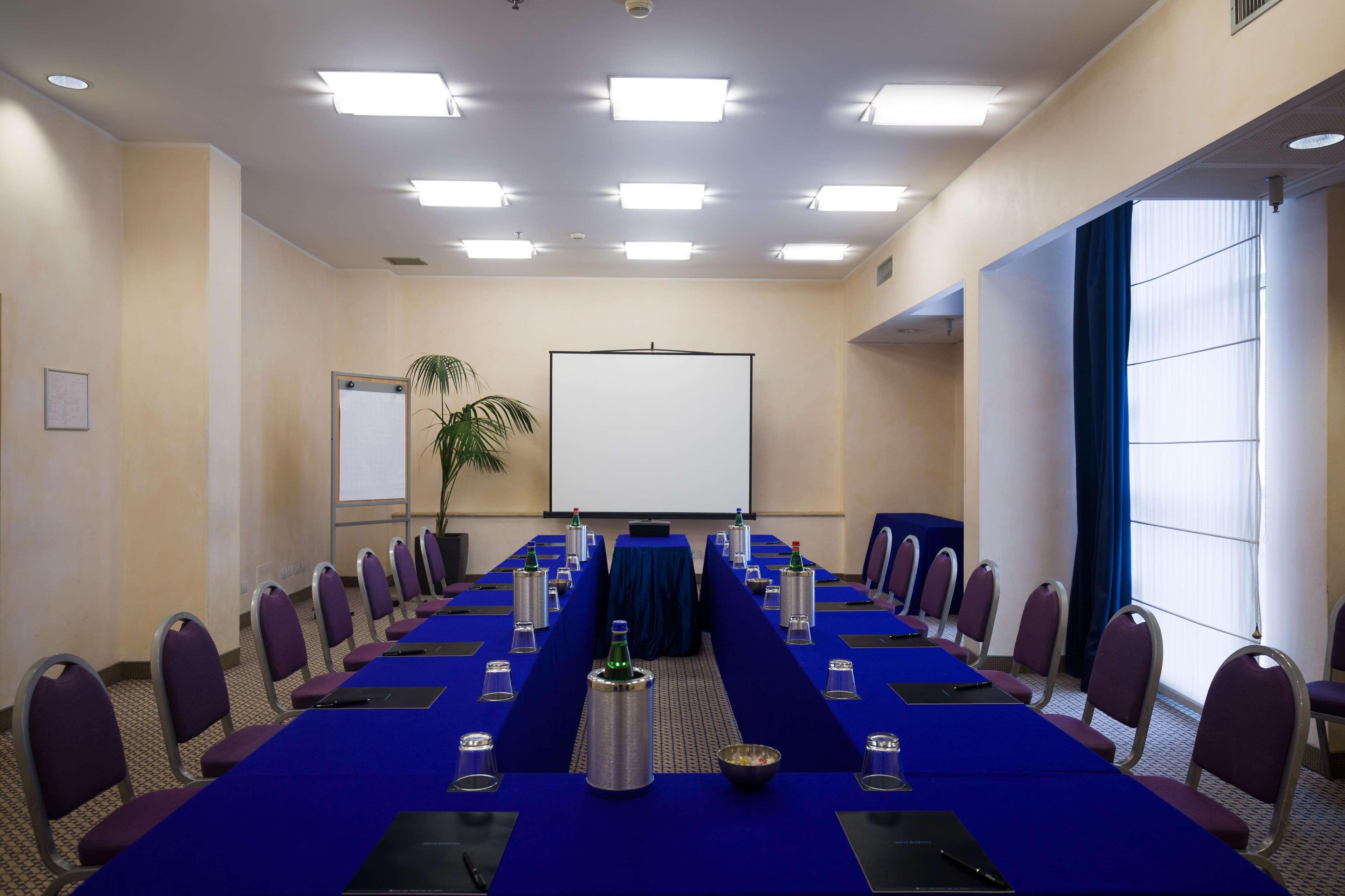 Hotel Hilton Rome Airport 4*