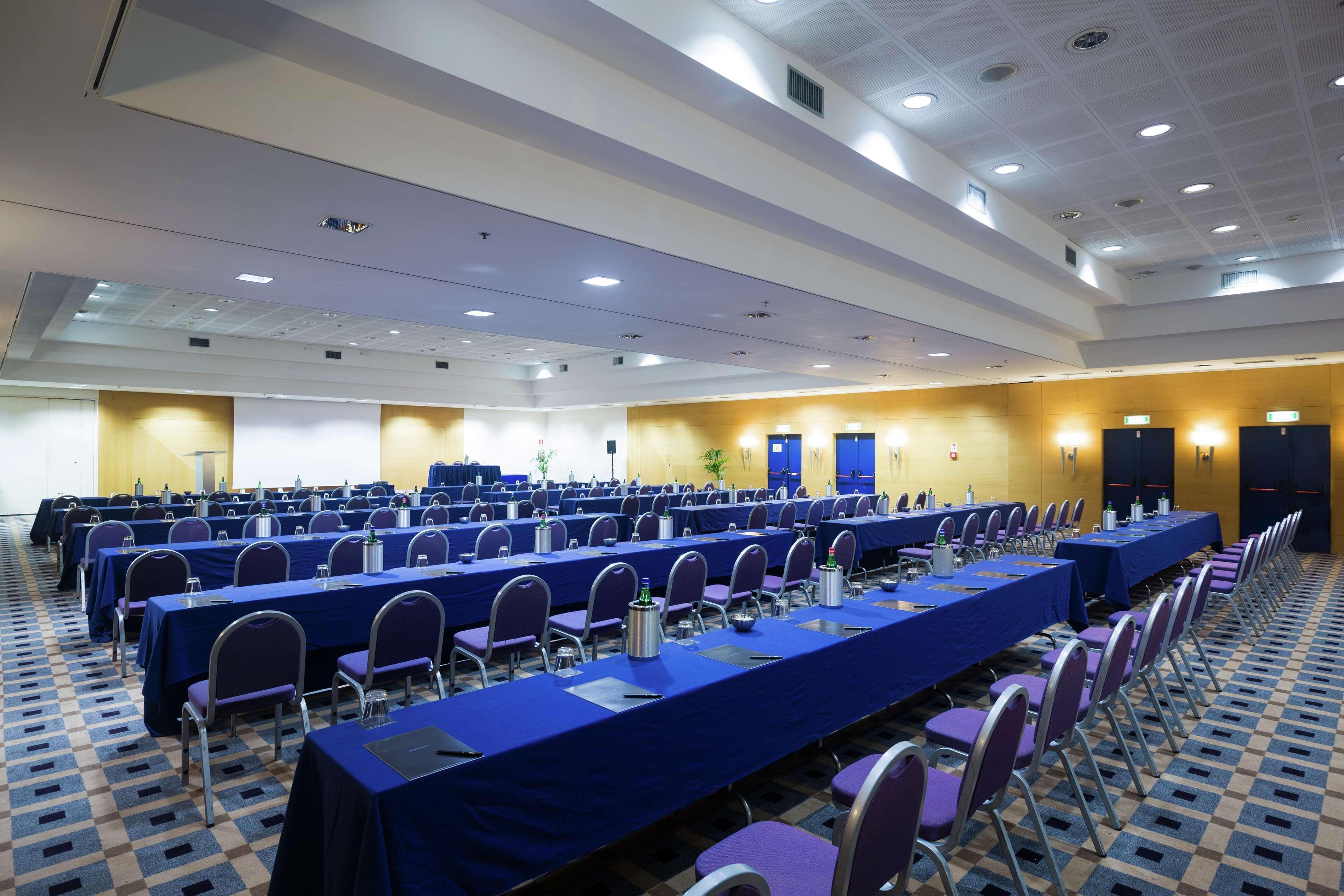 Hotel Hilton Rome Airport 4*