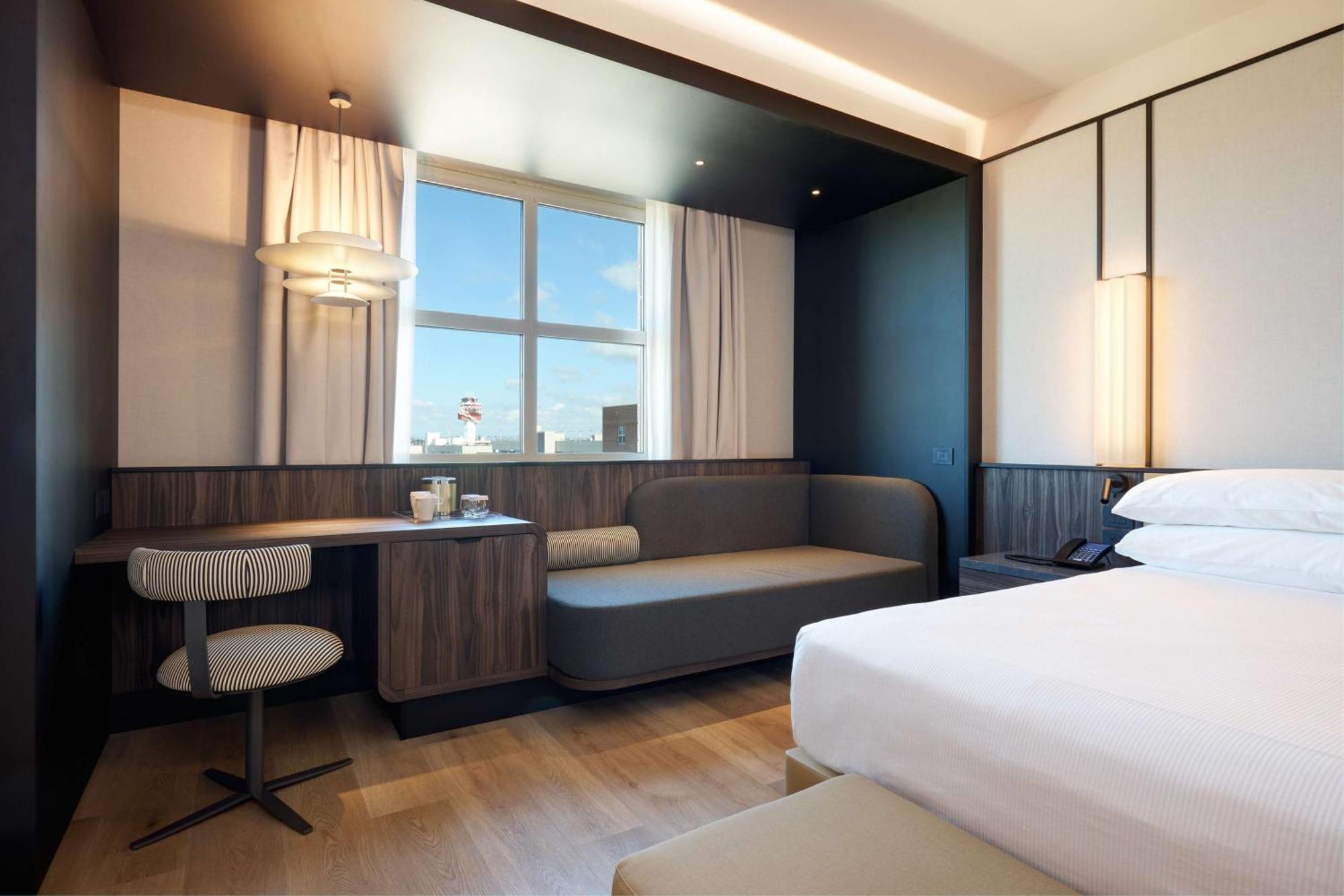 Hotel Hilton Rome Airport 4*