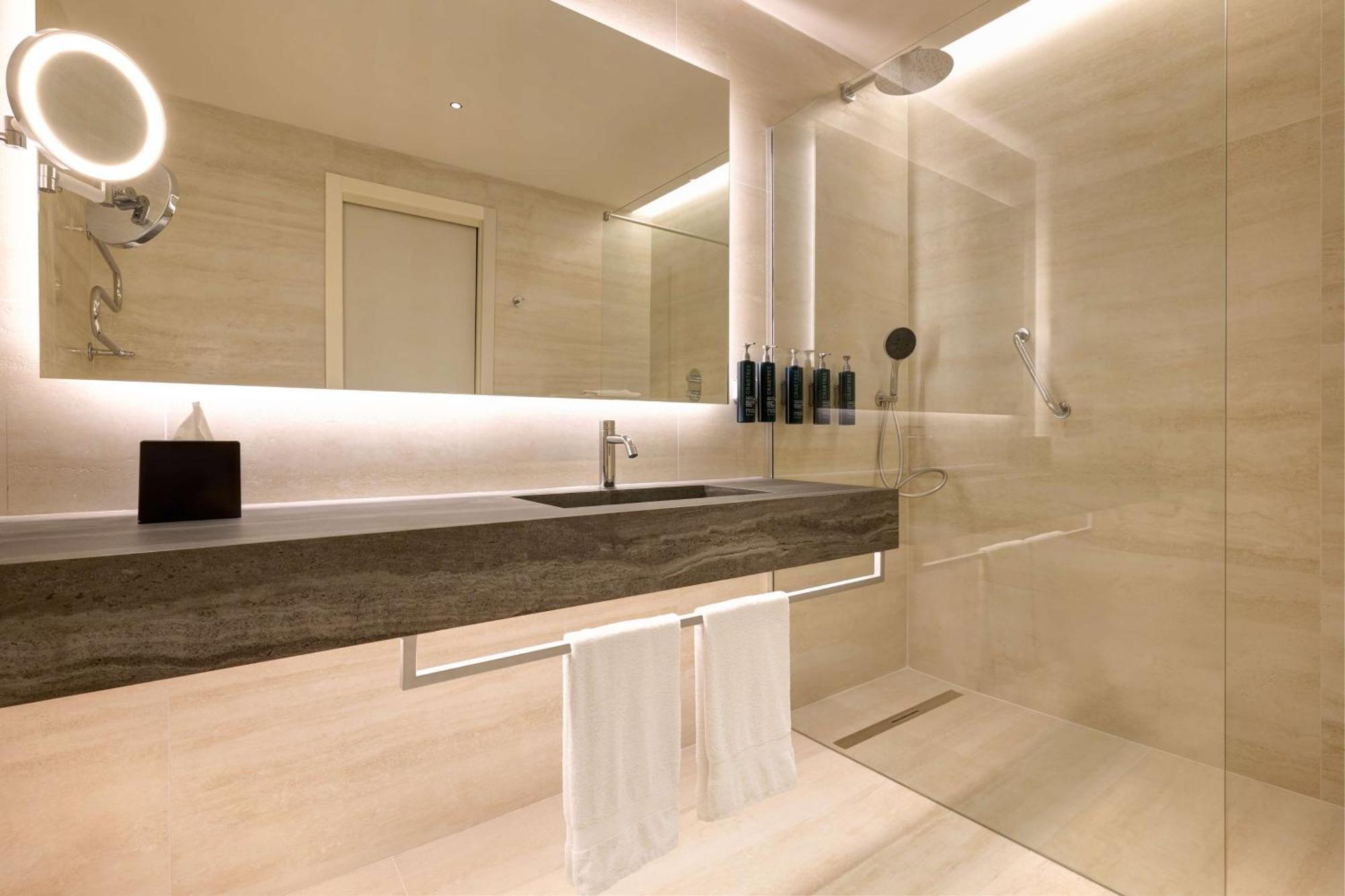 Hotel Hilton Rome Airport 4*